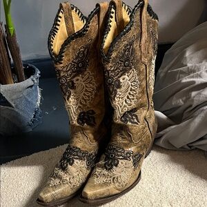 Western Embroidered Tan Leather Heeled Boots